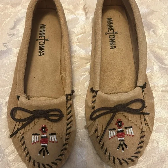 Ladies Minnetonka size 9 moccasins - Picture 7 of 8